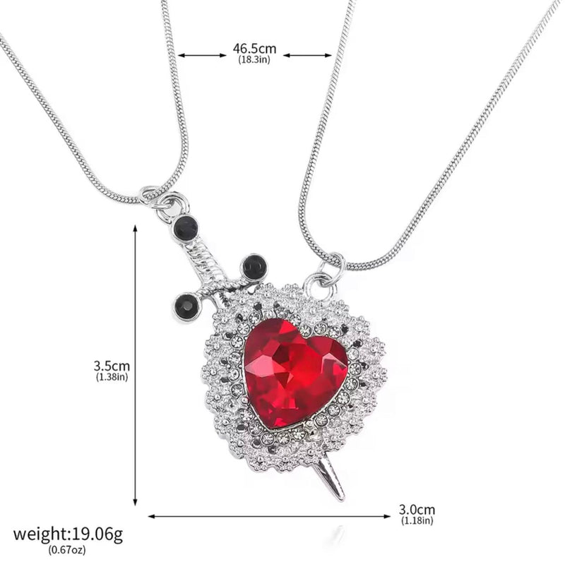 Par de Colar Coração e Espada Charmed Love - Surpreenda quem você ama